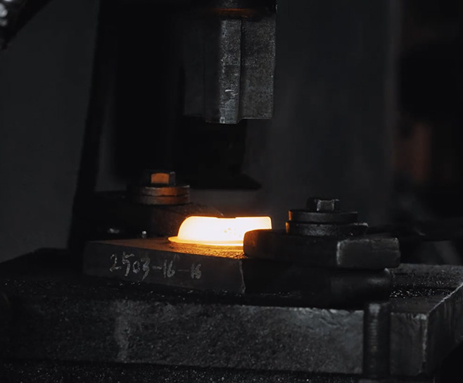 1_0000_roughcast-forging